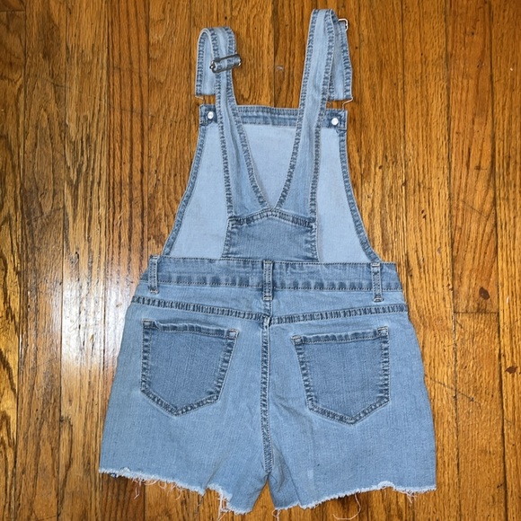 Jordache Denim sequin distressed Overalls with Star Embroidery Size Large - Picture 7 of 9